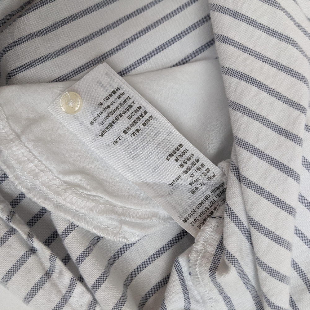 White and Blue pinstripe Short sleeve button down shirt dress with pockets [148] - Picture 4 of 8